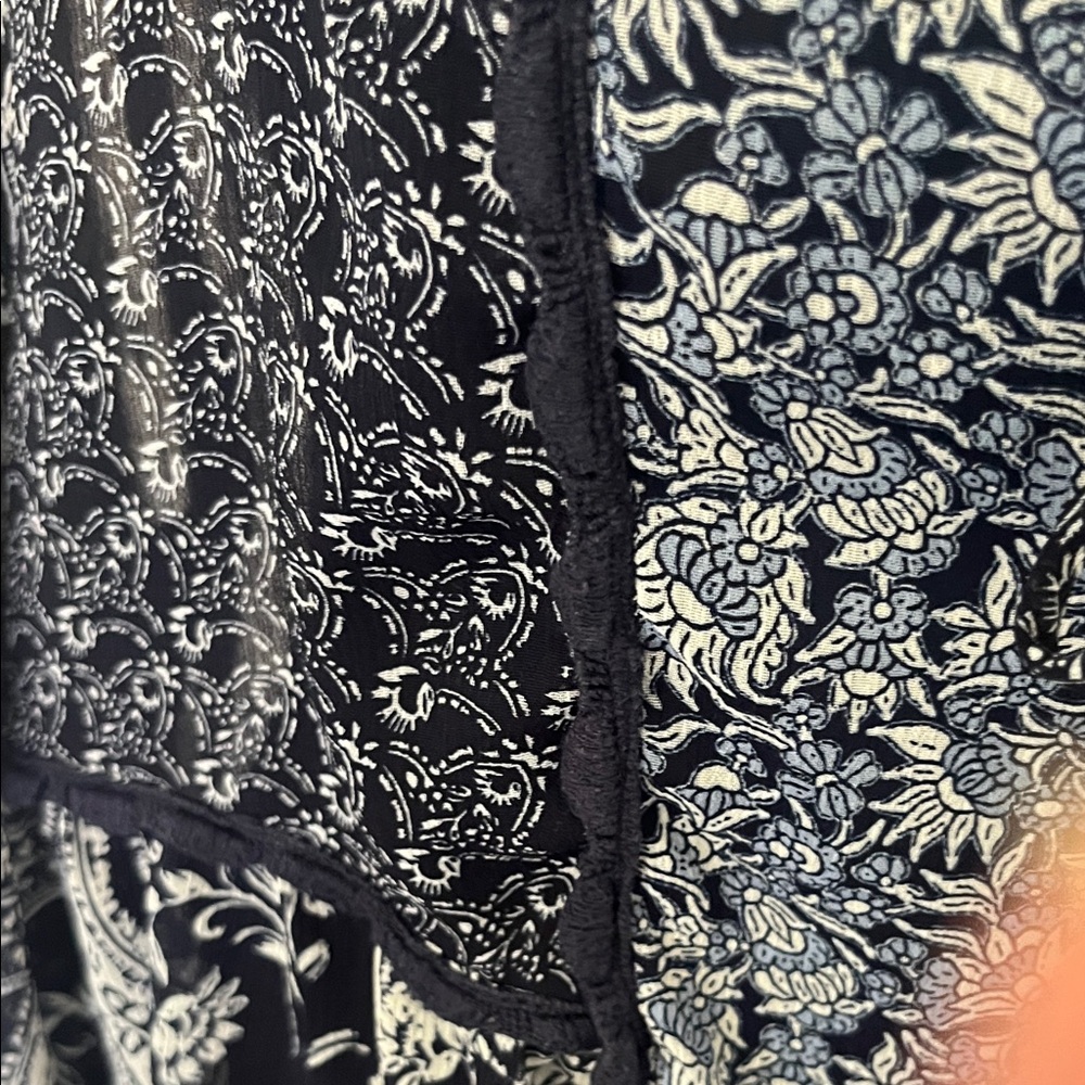 Knox Rose Navy Blue and White Paisley Peasant Boho Tunic Sz M - Picture 7 of 12